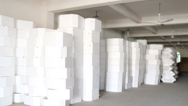 卡式风机盘管对空气起到调节作用